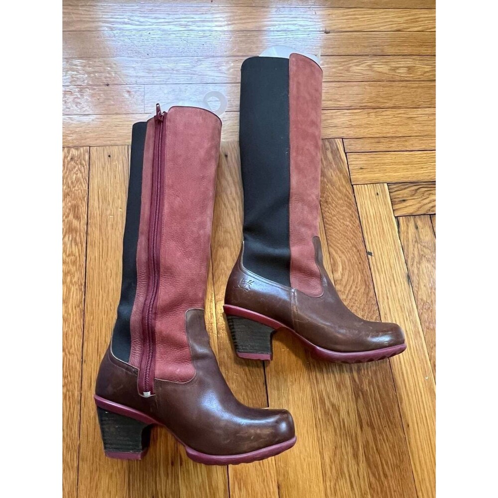 John Fluevog Hopefuls Blossom Tall Boots Burgundy Brown Boho Leather Two Tone 7